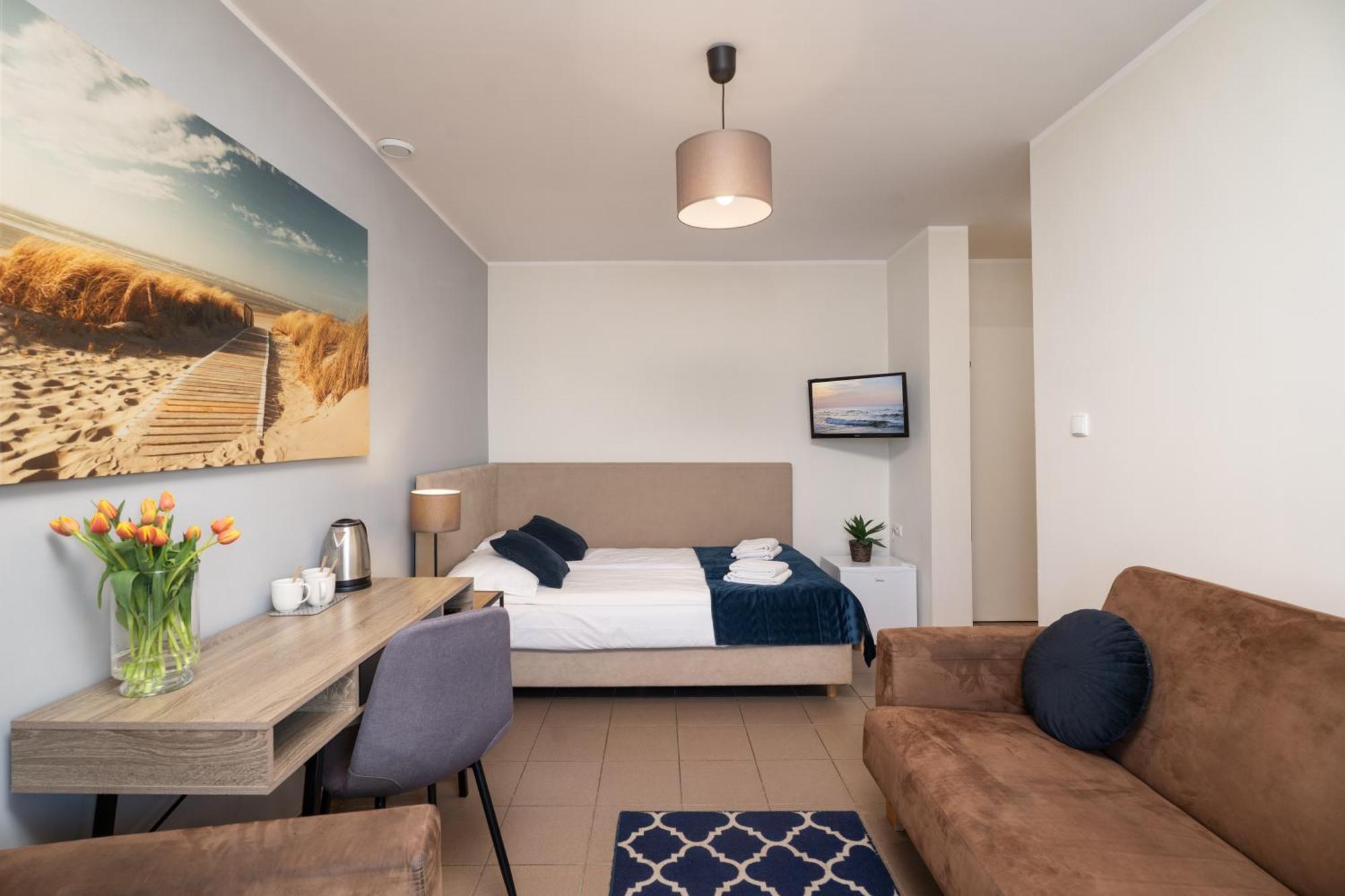 Hotel Male Morze à Chałupy Extérieur photo